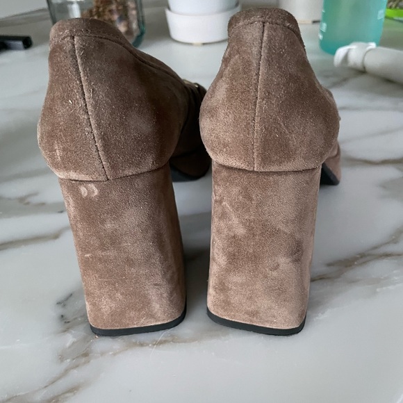 Heeled suede shoes - Picture 2 of 3